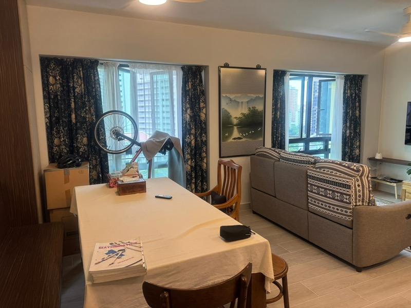 HDB Apartment for Sale, 88 Dawson Road HDB Apartment For Sale, $1,230,000, 3 Bed 2 Bath 893 sqft $1,377.00 psf, SGD 1,230,000 | 99-year Leasehold