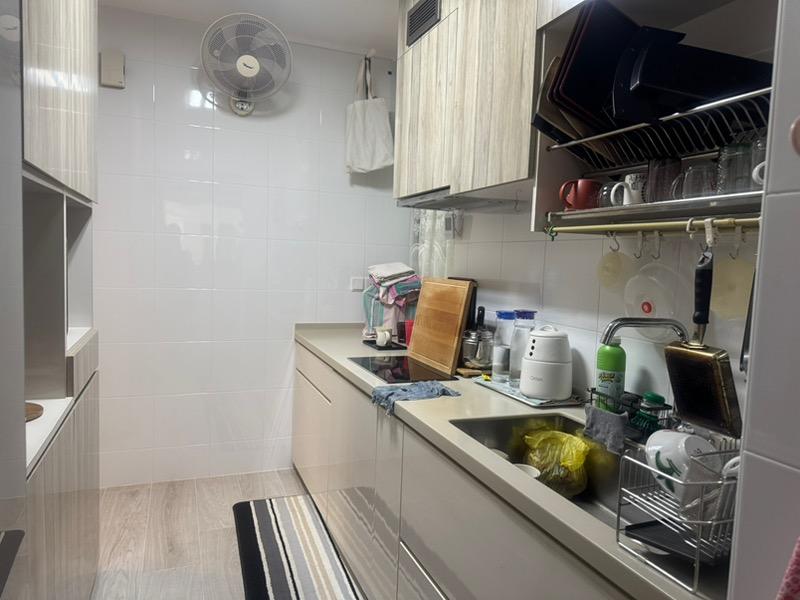 HDB Apartment for Sale, 88 Dawson Road HDB Apartment For Sale, $1,230,000, 3 Bed 2 Bath 893 sqft $1,377.00 psf, SGD 1,230,000 | 99-year Leasehold