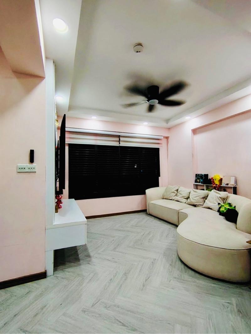 Prop-GPT: HDB Apartment: D23 Bukit Batok 464A BUKIT BATOK WEST AVENUE 8