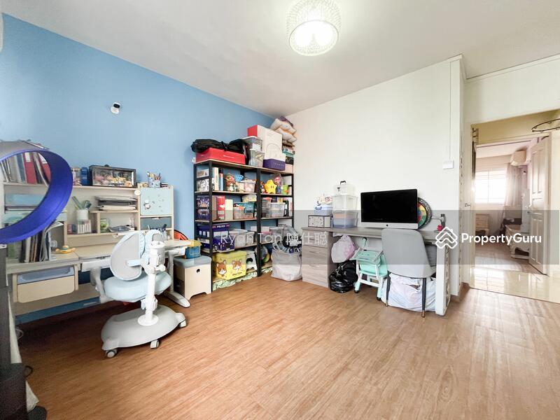 HDB Flat for Sale: Yishun, D27, 760757