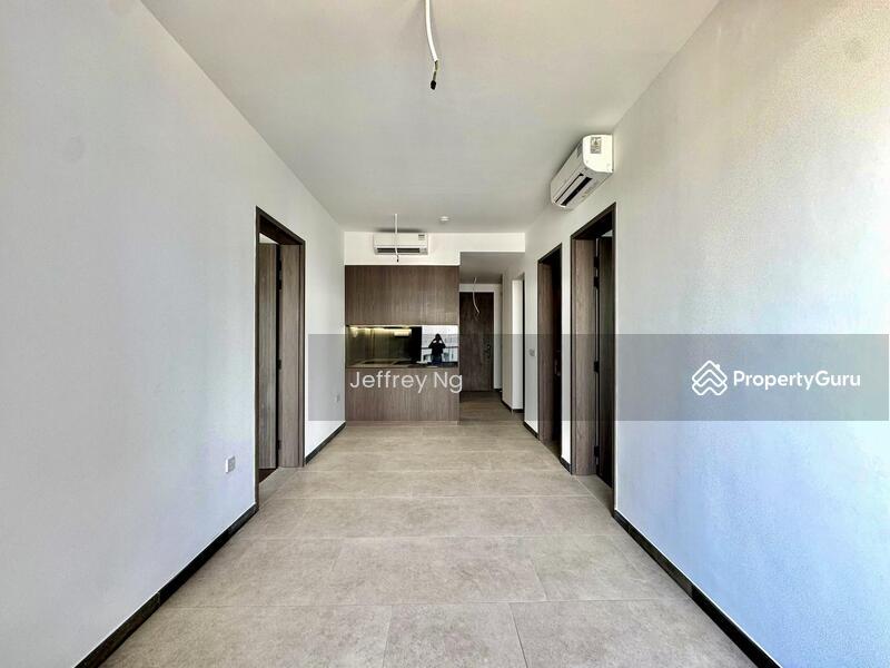 Prop-GPT: Condominium: D07  Midtown Modern