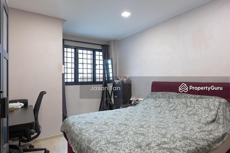 HDB Flat for Sale, 270 Yishun Street 22, SGD 440,000 | 99-year lease