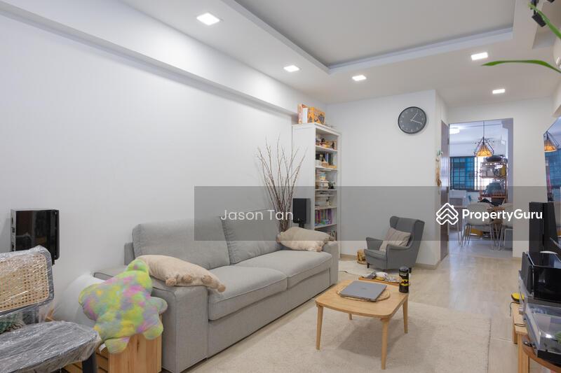 HDB Flat for Sale, 270 Yishun Street 22, SGD 440,000 | 99-year lease