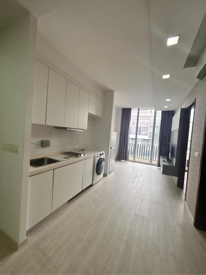 Prop-GPT: Condominium: D08  Urban Lofts