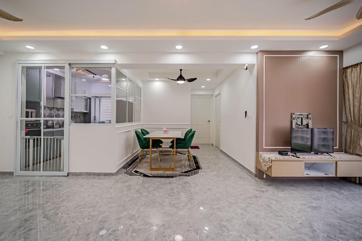 Prop-GPT: HDB Apartment: D19 Punggol 406C Northshore Drive