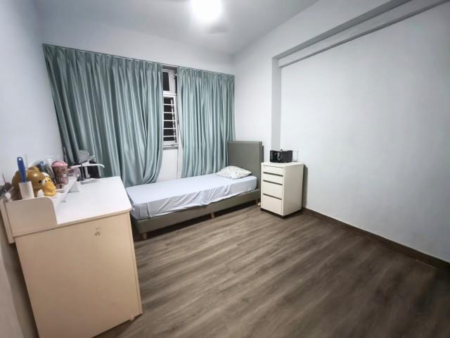 HDB Apartment for Sale: Yishun, D27, 763673