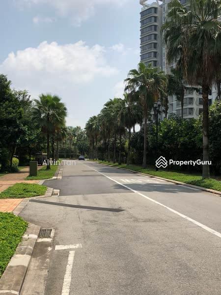 Prop-GPT: Bungalow: D04  ? LUXURY BUNGALOW ?  WATERWAY COVE WAY