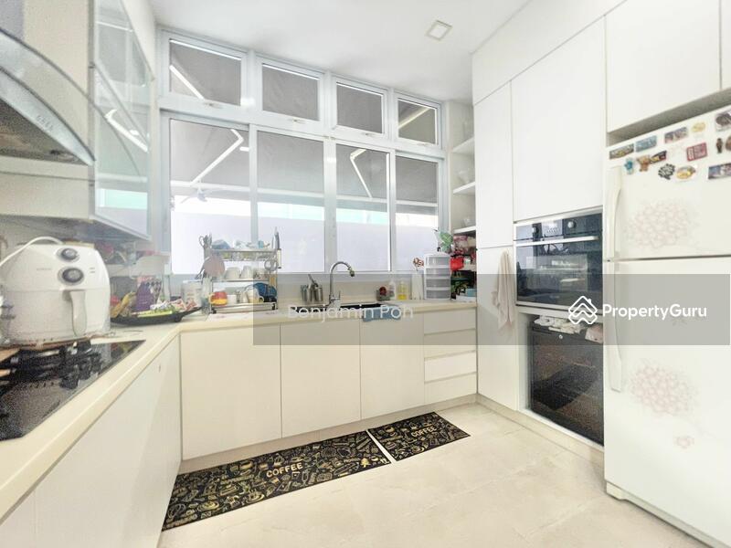 Prop-GPT: Semi-Detached: D19  PRICED RIGHT AND MOTIVATED!! 3STY SEMID BELOW $6M!!!