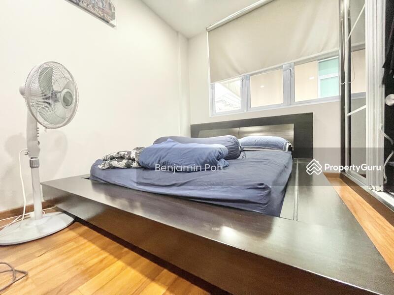 Semi-Detached for Sale, Priced Right And Motivated!! 3Sty Semid Below $6M!!!, SGD 5,500,000 | 999-year lease