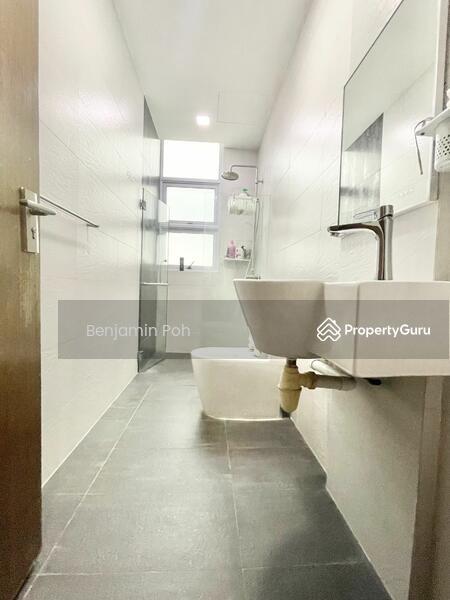 Semi-Detached for Sale, Priced Right And Motivated!! 3Sty Semid Below $6M!!!, SGD 5,500,000 | 999-year lease