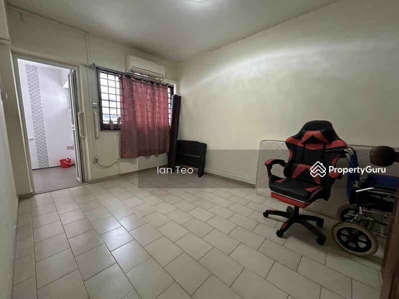 HDB Flat for Sale: Boon Lay, D22, 640511