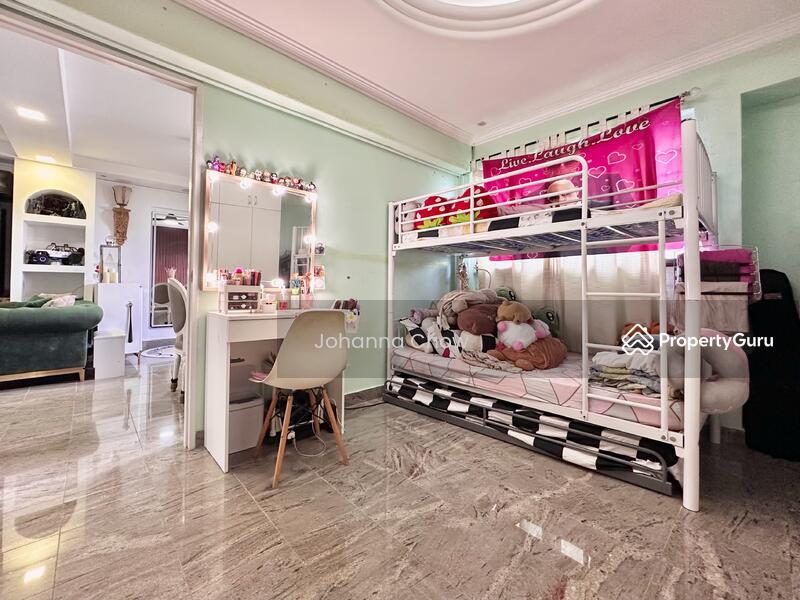 308 Hougang Avenue 5