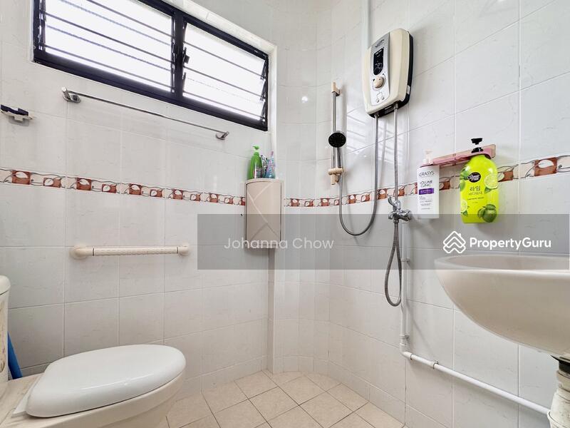 308 Hougang Avenue 5