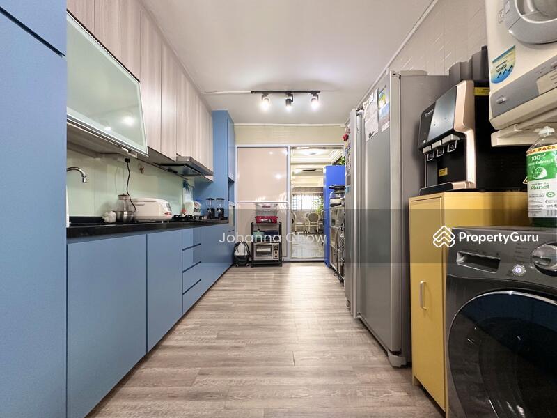 308 Hougang Avenue 5