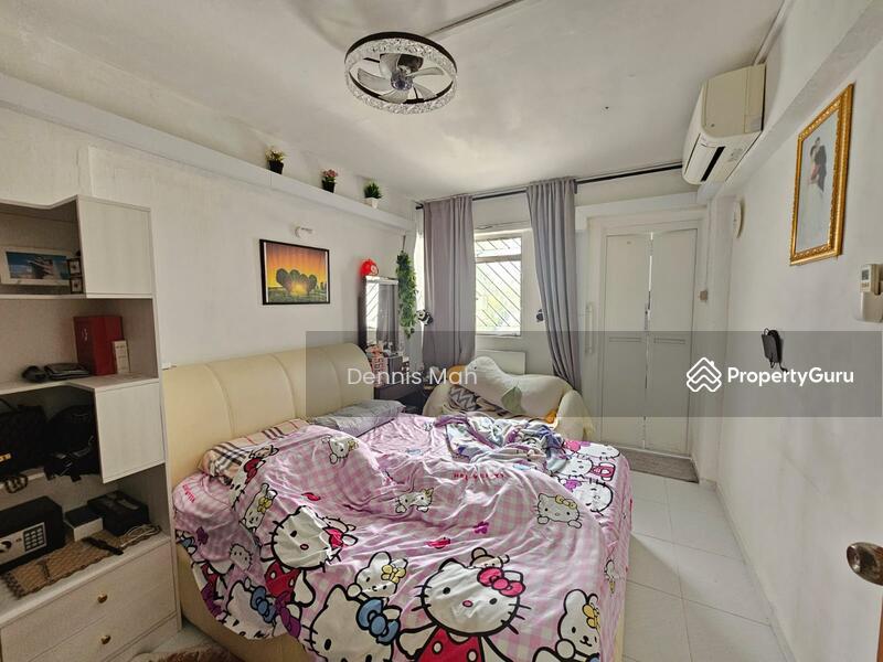 HDB Flat for Sale, 110 Yishun Ring Road, SGD 450,000 | 99-year lease