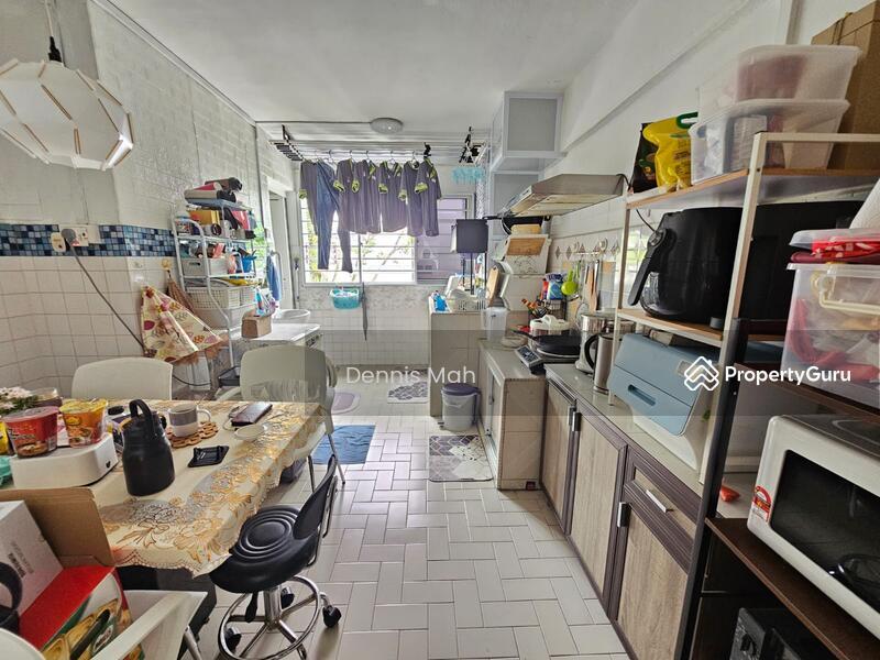 HDB Flat for Sale, 110 Yishun Ring Road, SGD 450,000 | 99-year lease