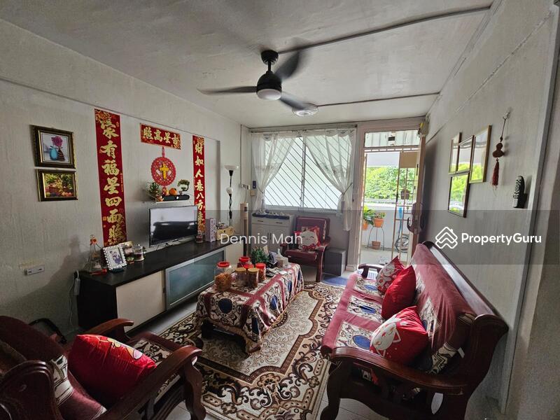 HDB Flat for Sale, 110 Yishun Ring Road, SGD 450,000 | 99-year lease