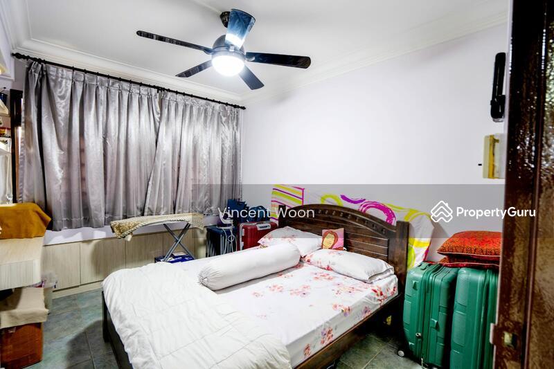 HDB Flat for Sale, 722 Tampines Street 72, SGD 830,000 | 99-year lease