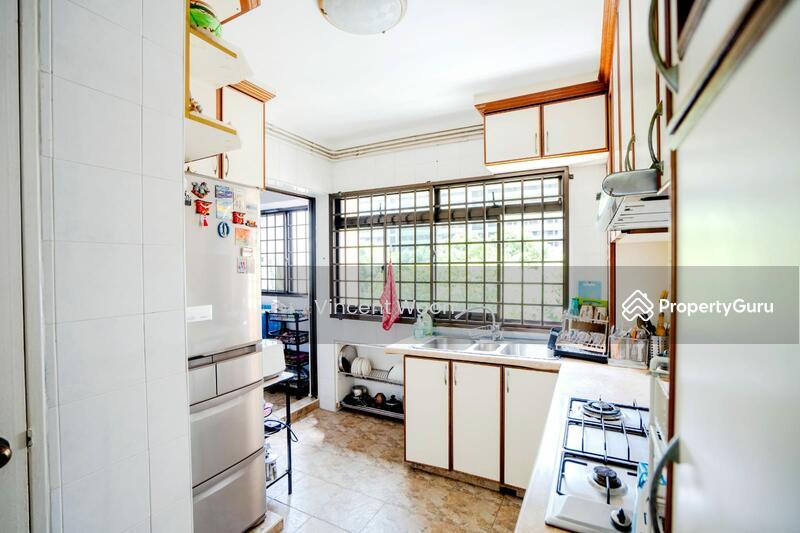 HDB Flat for Sale, 722 Tampines Street 72, SGD 830,000 | 99-year lease