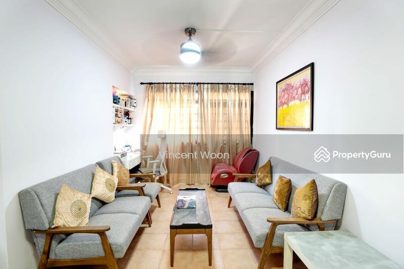 HDB Flat for Sale, 722 Tampines Street 72, SGD 830,000 | 99-year lease