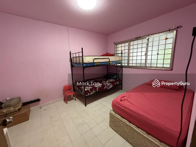 HDB Flat for Sale, 341 Bukit Batok Street 34, SGD 450,000 | 99-year lease