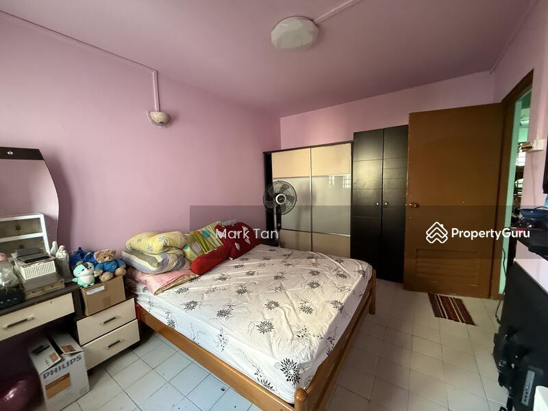 HDB Flat for Sale, 341 Bukit Batok Street 34, SGD 450,000 | 99-year lease