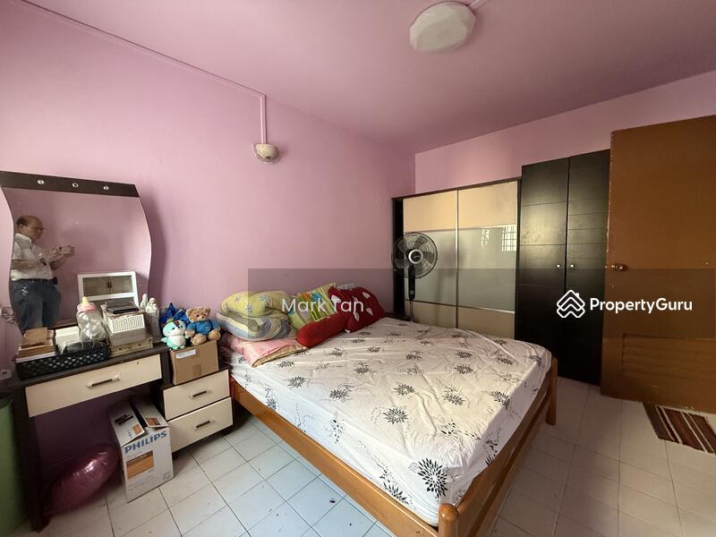 HDB Flat for Sale, 341 Bukit Batok Street 34, SGD 450,000 | 99-year lease