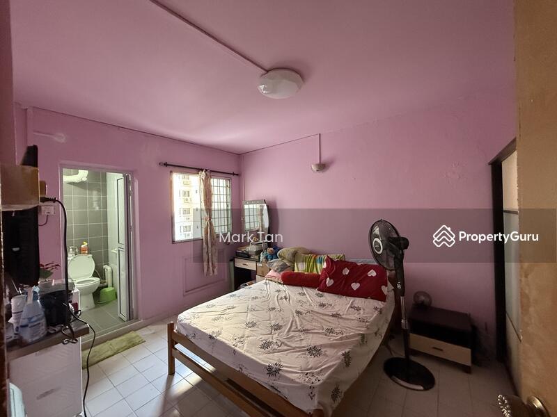 HDB Flat for Sale, 341 Bukit Batok Street 34, SGD 450,000 | 99-year lease