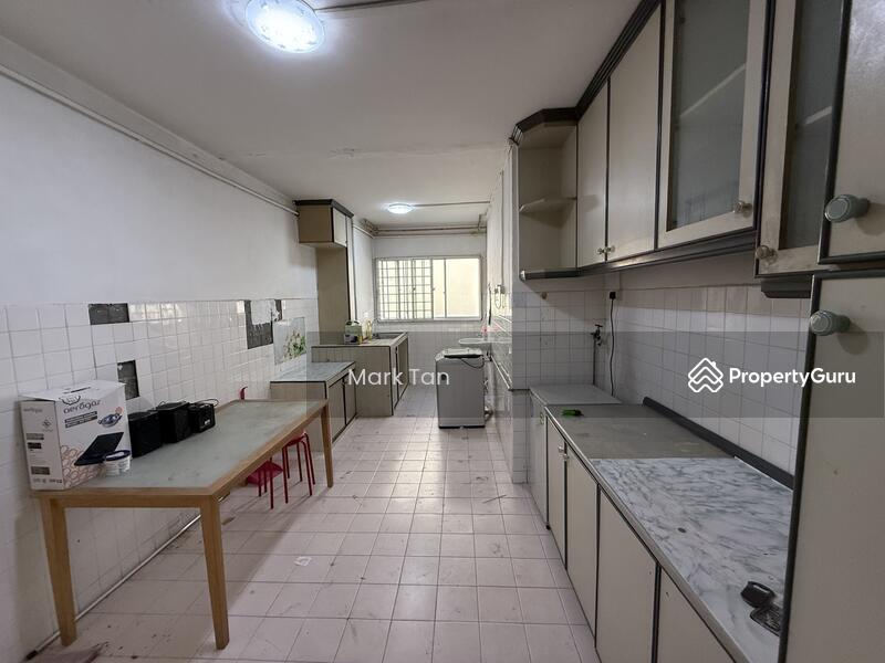 HDB Flat for Sale, 341 Bukit Batok Street 34, SGD 450,000 | 99-year lease