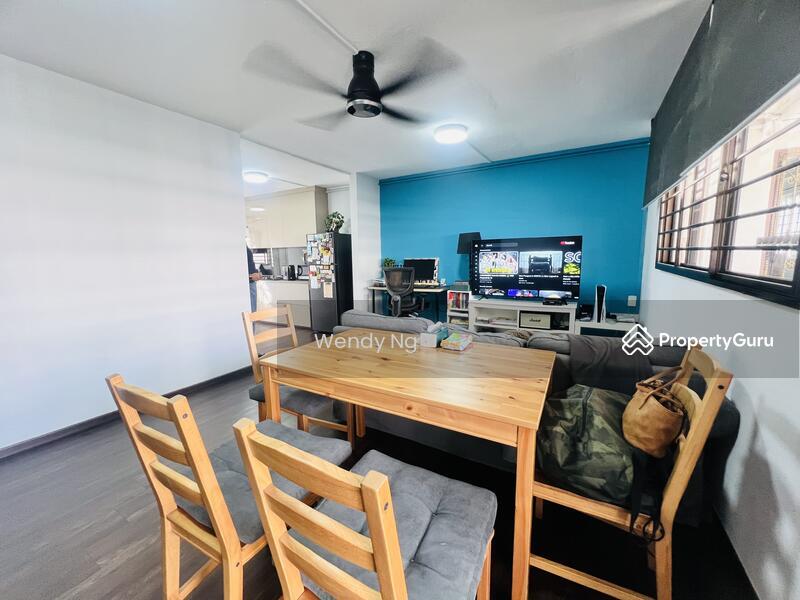 Prop-GPT: HDB Flat: D19  636 Hougang Avenue 8
