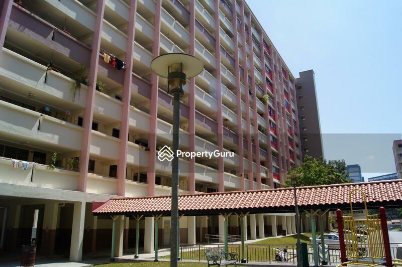 636 Hougang Avenue 8