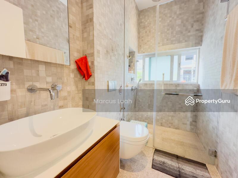 Semi-Detached for Sale: D23, 677706