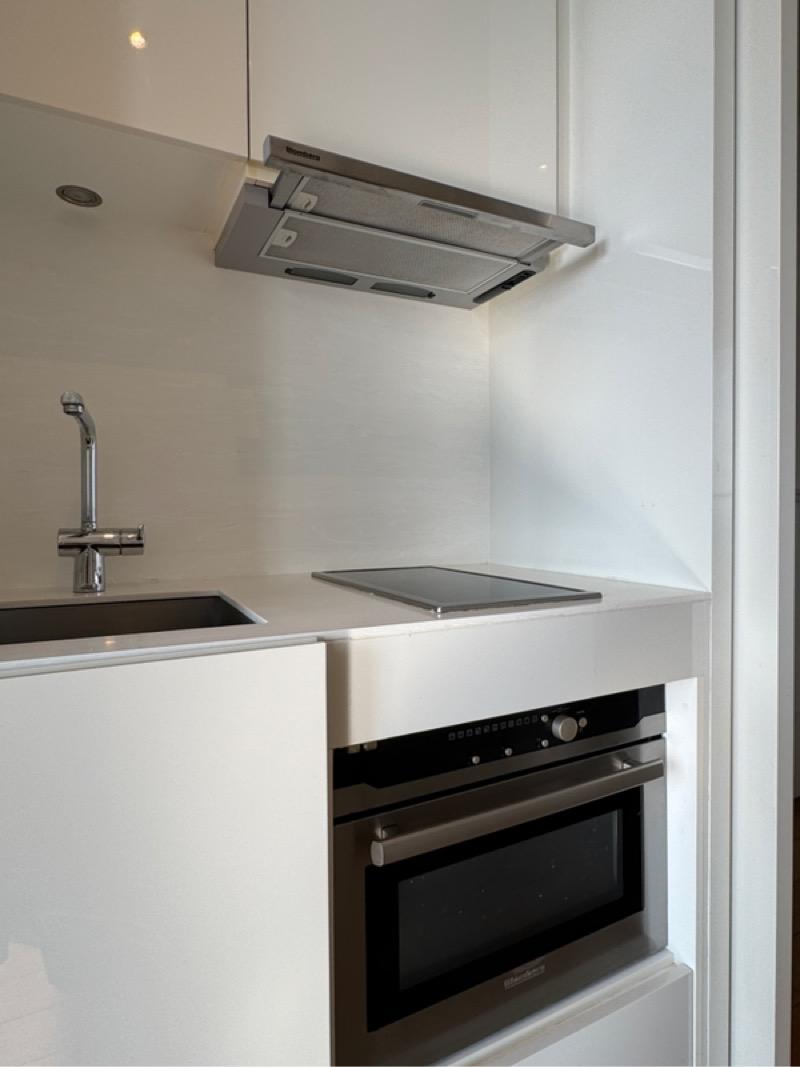 Condominium for Sale, Skysuites @ Anson Condominium For Sale, $900,000, 1 Bed 1 Bath 366 sqft $2,459.00 psf, SGD 900,000 | 99-year Leasehold