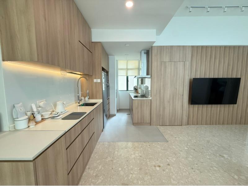 Tanglin Regency Condominium For Sale, $1,450,000, 2 Bed 2 Bath 710 sqft $2,042.00 psf