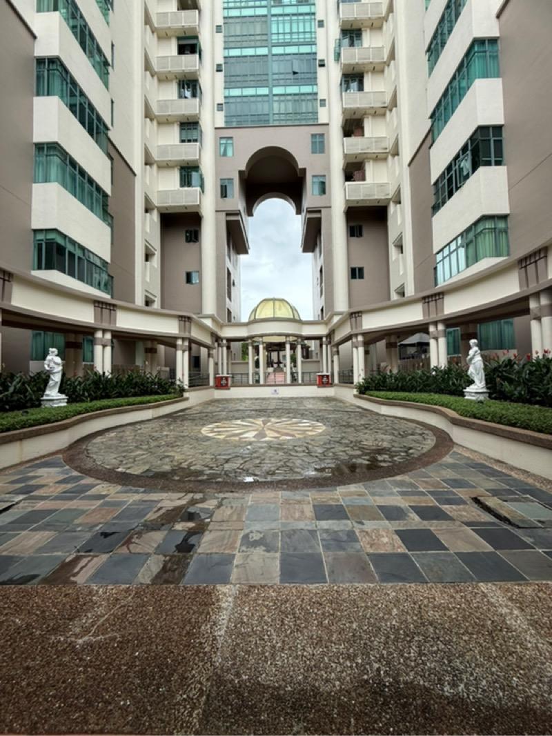 Tanglin Regency Condominium For Sale, $1,450,000, 2 Bed 2 Bath 710 sqft $2,042.00 psf