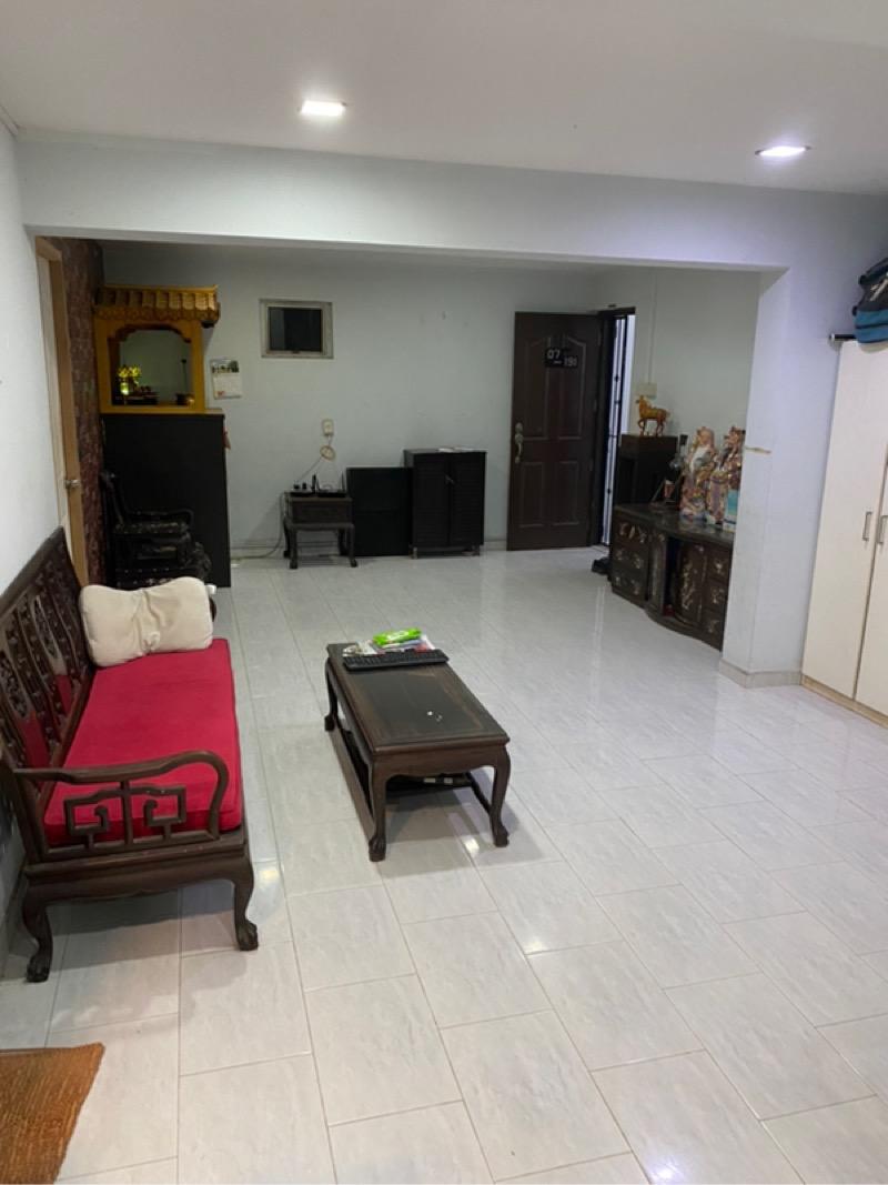 Prop-GPT: HDB Apartment: D22 Boon Lay 906 Jurong West Street 91