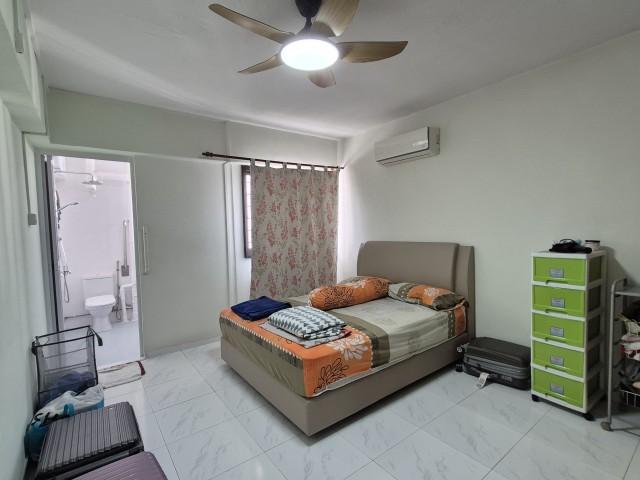 HDB Apartment for Sale. 