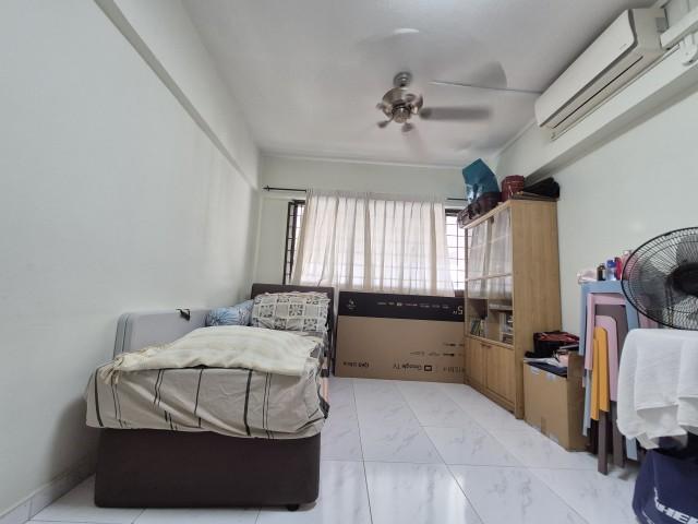 HDB Apartment for Sale. 