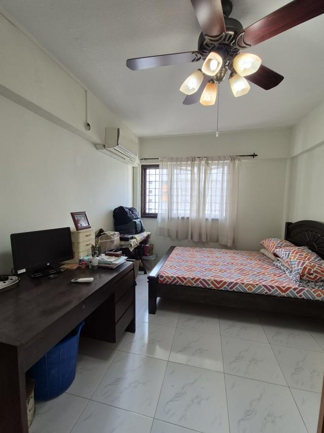 HDB Apartment for Sale. 