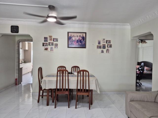 HDB Apartment for Sale. 