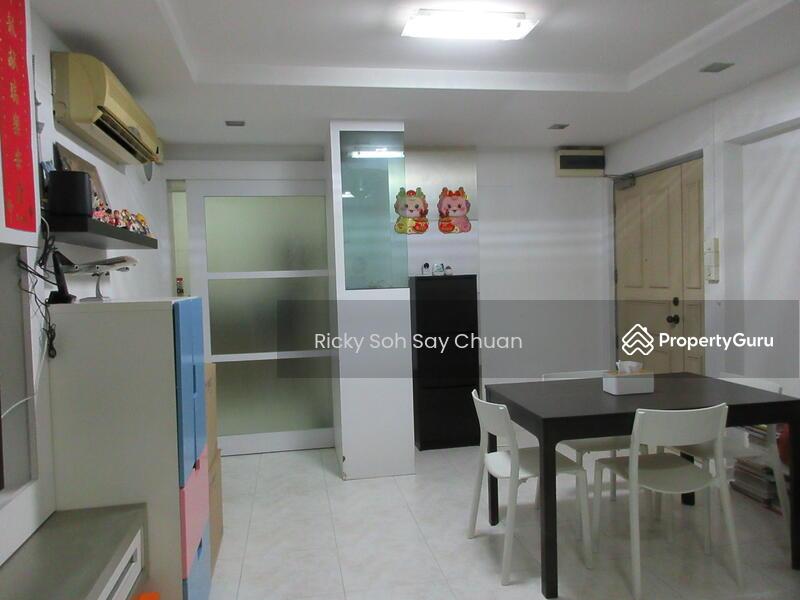HDB Flat for Sale: D27, 750475