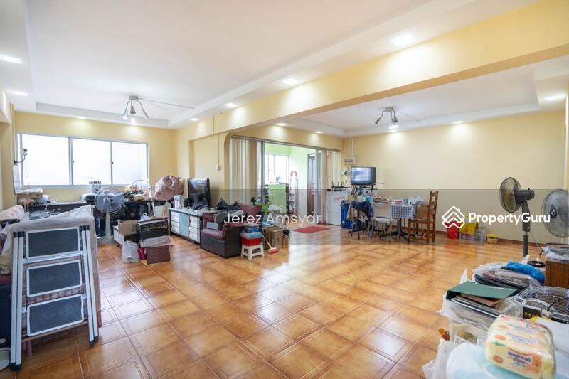 Prop-GPT: HDB Flat: D18  903 Tampines Avenue 4