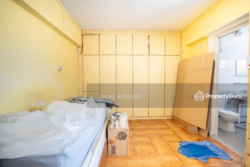 HDB Flat for Sale, 903 Tampines Avenue 4, SGD 830,000 | 99-year lease
