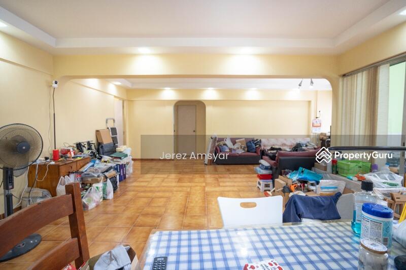 HDB Flat for Sale, 903 Tampines Avenue 4, SGD 830,000 | 99-year lease