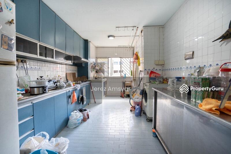 HDB Flat for Sale, 903 Tampines Avenue 4, SGD 830,000 | 99-year lease