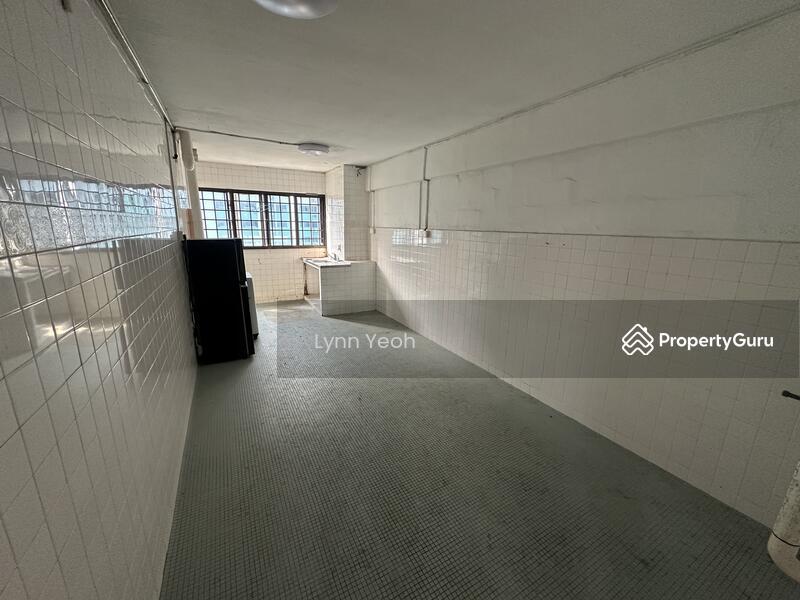 HDB Flat for Sale, 130 Bedok North Street 2, SGD 560,000 | 99-year lease