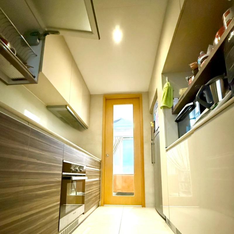 Commonwealth Towers Condominium For Sale, $2,800,000, 3 Bed 2 Bath 1,076 sqft $2,602.00 psf