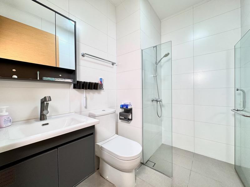 10 Shelford Apartment For Sale, $899,999, 1 Bed 1 Bath 431 sqft $2,088.00 psf