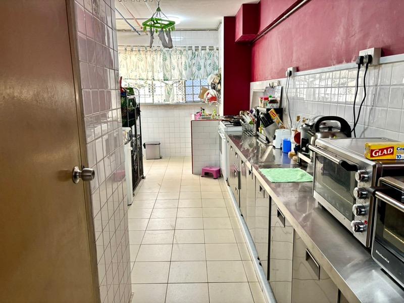 HDB Apartment for Sale, 217 Petir Road HDB Apartment For Sale, $485,000, 3 Bed 2 Bath 904 sqft $537.00 psf, SGD 485,000 | 99-year Leasehold