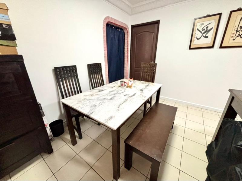 HDB Apartment for Sale, 217 Petir Road HDB Apartment For Sale, $485,000, 3 Bed 2 Bath 904 sqft $537.00 psf, SGD 485,000 | 99-year Leasehold